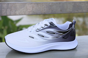 Zapatos de verano para hombre, estilo walking, de malla transpirable, casuales, ligeros, con suela suave, versátiles, deportivos, para correr, a la moda. - Product Image 3
