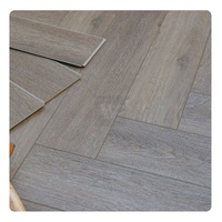 Moderner Fischgrät-SPC-Bodenbelag 5,0mm Klick-Vinylplanken mit Vorinstalliertem IXPE