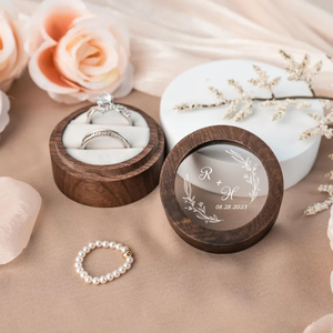 Petite boîte à anneaux ronde <span class=keywords><strong>en</strong></span> <span class=keywords><strong>bois</strong></span> avec couvercle transparent, boîte de rangement pour bijoux, porte-anneaux de mariage ou de fiançailles <span class=keywords><strong>en</strong></span> <span class=keywords><strong>bois</strong></span> - Product Image 1