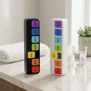 Organizador de pastillas para 7 días, caja de medicamentos semanal con botón pulsador, contenedor de vitaminas portátil colorido, dispensador de medicamentos de viaje - Product Image 3