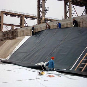 Membrana Impermeabilizante de HDPE Aplicada en Presas, Piscinas, Sitios de Tratamiento de Aguas Residuales y Túneles - Product Image 1