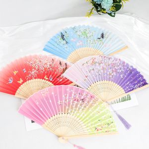 Abanicos Plegables de Bambú con Diseño Floral Pintado, Arte Folclórico Europeo, para Bodas, Bailes, Fiestas, Regalo Empresarial de Verano - Product Image 3