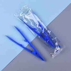 Pinzas Desechables para Aplicación de Apósitos, Azules, 12.5 cm, Envueltas Individualmente, Estériles, de Grado Médico, Pinzas de Plástico para Cuidado de Heridas - Product Image 1