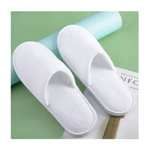 Factory direct sale modern design cheap price comfortable and portable close toe single use hotel slippers