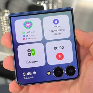 Original para el Teléfono Z Flip 7 5G, 12GB de RAM, 256GB/512GB de ROM, Diseño Plegable, Compatible con Desbloqueo Facial, Compatible con GSM - Product Image 3