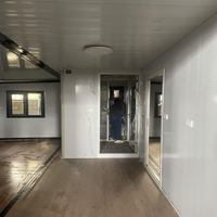 Maison conteneur modulaire préfabriquée extensible à structure en acier, à isolation thermique et installation rapide, pour l'hébergement en zone touristique