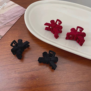 กิ๊บติดผมกำมะหยี่รูปโบว์เล็กสำหรับผู้หญิง ขนาด 2.8 ซม. 50 ชิ้น/ถุง กิ๊บหนีบ<span class=keywords><strong>ผม</strong></span>เล็กสไตล์เรโทรสำหรับสาวหวาน - Product Image 3