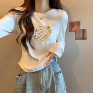 Camiseta de manga larga de algodón acanalado con elastano para mujer, nueva colección primavera-otoño, versátil, con diseño de dibujos animados, dobladillo curvo, ideal como capa base. - Product Image 2