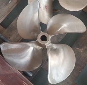 Bronze 60 pouces 63 pouces Marine Ship Duct <span class=keywords><strong>Inboard</strong></span> Engine Screw Propeller utilisé <span class=keywords><strong>pour</strong></span> les hélices haute performance de paramoteur - Product Image 2