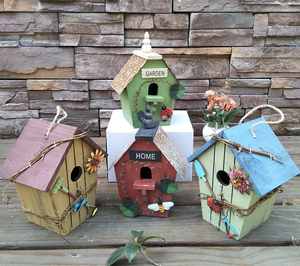 Casa colgante de madera para pájaros, jardín, colores surtidos, venta al por mayor - Product Image 1