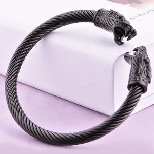 Bracelet manchette en acier inoxydable pour homme, motif tête de dragon, style viking, vente en gros de bijoux - Product Image 5