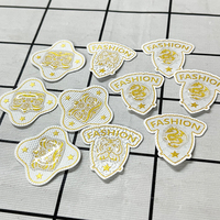 Écussons thermocollants en silicone personnalisés de marque de créateur célèbre, étiquettes autocollantes prêtes à l'emploi, impression 3D par transfert thermique, lavables