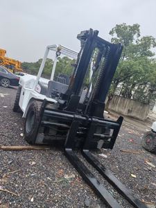 Maquinaria de Construcción Original Usada, Montacargas TCM FD100 de 10 Toneladas de Japón en Oferta con Motor y Caja de Cambios - Product Image 4