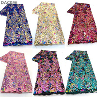 Tissu en dentelle florale de velours brodé de perles et de paillettes multicolores, 100% polyester, tissu africain élastique