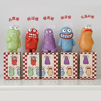 Niedliche Monster-Form Kunstkerzen Tropffreie Säulenkerze Innenraum-Dekoration Individuelles Design Duftende Sojawachs-Aromatherapie Langzeitkerze