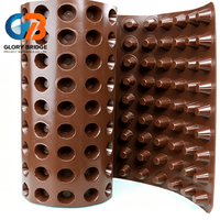 Planche de drainage rainurée moderne en HDPE marron, surface galetée, étanche, pour applications industrielles, toitures vertes, garantie cinq ans