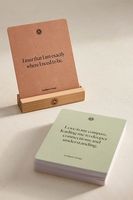 Jeu de cartes personnalisables d'affirmations de gratitude avec support en bois pour présentation sur table de chevet