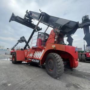 Grúas para Elevación de Contenedores, Apilador de Contenedores de 45 Toneladas/Terex CS45KM, Equipo de Manipulación de Contenedores para Operaciones Portuarias - Product Image 3