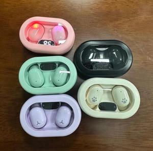 Audífonos E8S TWS Bluetooth Estéreo Inalámbricos Verdaderos con Pantalla Digital, Audífonos Deportivos Intrauditivos Resistentes al Agua Transparentes - Product Image 3