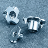 Tuerca en T DIN1624 de 4 Puntas M4 M6, Tuerca de Inserción de Cuatro Garras de Acero Galvanizado con Recubrimiento de Zinc, Clase 4.8, para Muebles y Carpintería