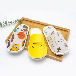 Einweg Hotel Hausschuhe für Kinder Benutzer definiertes Logo Home Use Slipper Cartoon Indoor Gästezimmer Slipper