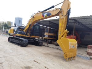 รถขุดตีนตะขาบ CAT 320D รูปร่างสวยงาม บุ้งกี๋ขุดดิน ชั่วโมงการทำงานต่ำ รถขุดตีนตะขาบ CAT 320D ปรับสภาพใหม่ - Product Image 3