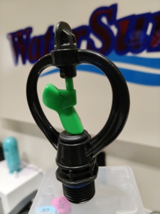 Sistema de Riego por Aspersión Agrícola Superfly de 1/2 Pulgada, Rociador de Agua de Plástico para Riego de Cultivos en Granjas y Jardines - Product Image 1