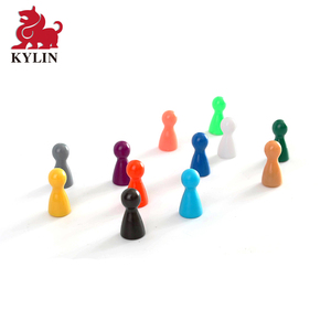 Piezas de Juego de Mesa de Madera Coloridas Personalizadas y Peones de Plástico - Product Image 4