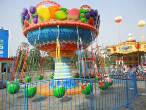 Giostra a Sedie Volanti per Bambini con 16 Posti, Mini Parco Divertimenti Portatile per Fiere e Luna Park - Product Image 4