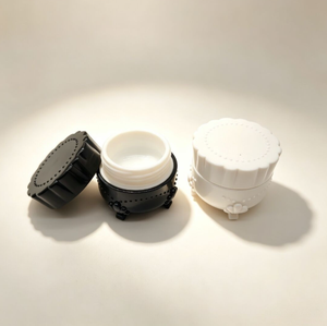 Pot cosmétique blanc en PP avec couvercle à vis, conteneur en plastique pour crème, format échantillon, emballage pour soins de la peau - Product Image 3