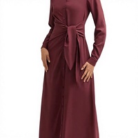 Collection Eid Islamique Lignes : Ensemble Abaya Longue en Satin Fait Main Grande Taille pour l'Été – Loriya Fashion