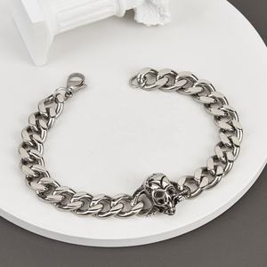Pulsera de Acero Inoxidable con Diseño de Calavera Fantasma y Eslabones Cubanos Estilo Miami para Hombre - Product Image 4