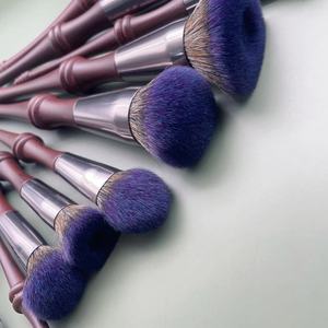 Ensemble de 10 pinceaux de maquillage professionnels à manche long en bois et poils en nylon, pour le visage, le correcteur et les sourcils - Product Image 6