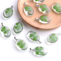 Porte-clés en résine avec trèfle à quatre feuilles séché véritable, pendentif porte-bonheur, spécimen végétal, breloque pour la fabrication de bijoux DIY pour femmes