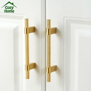 Poignée de meuble de luxe dorée en laiton brossé massif moleté, longue, pour portes d'armoires de cuisine, armoires et tiroirs - Product Image 4