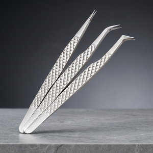 Ensemble de pinces à cils en diamant, en acier inoxydable, pointes dentelées, application de précision des cils, logo personnalisable - Product Image 4