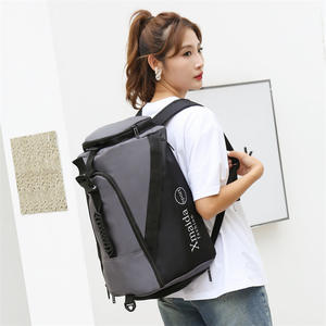 Sac à dos de sport personnalisé en nylon pour le football, le basketball et les activités de plein air, avec impression de logo d'équipe, idéal pour la mode décontractée et l'entraînement – Vente en gros - Product Image 1