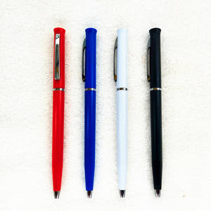 Günstiger Werbe-Kugelschreiber im Schlanken Design für Hotels, Schwarzer Hilton-Stift aus Kunststoff - Product Image 1