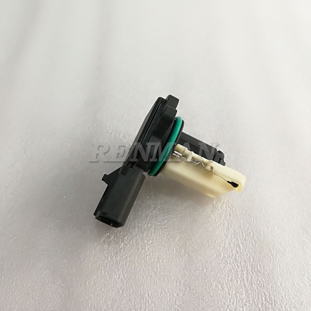 ジオラマス Nissan Elgrand Highway Star 2014 Silver Metal Kyosho 03881BS