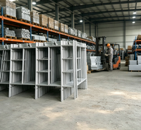 Échafaudage industriel robuste à cadre portique, section d'échelle galvanisée à croisillons en X, plateforme en acier pour entrepôt et usage extérieur