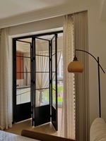 Puerta Plegable Moderna de Aluminio para Patio de Villa de Lujo, Puertas Plegables de Vidrio con Marco Delgado que Ahorran Espacio para Casa Moderna