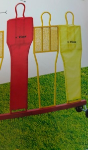 Carrito de transporte de maniquíes de penalización múltiple Hecho de tubo de acero Lleva 5 maniquíes Diferentes alturas y diseños en precio al por mayor - Product Image 3