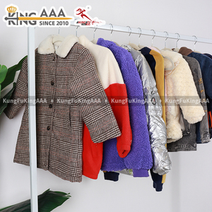 KingAAA Venta <span class=keywords><strong>al</strong></span> <span class=keywords><strong>por</strong></span> <span class=keywords><strong>Mayor</strong></span> de <span class=keywords><strong>Ropa</strong></span> <span class=keywords><strong>Infantil</strong></span> de Segunda Mano, Chaquetas Abrigadas de Invierno para Niños Pequeños, Limpias, 90% de <span class=keywords><strong>Ropa</strong></span> Usada para Niños en Pacas - Product Image 5