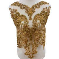 Patchs en maille à coudre faits à la main avec des appliques en strass pour robe de mariée