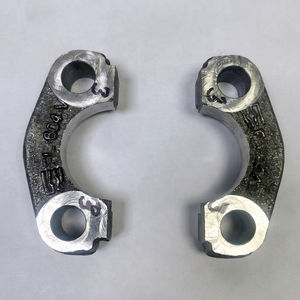 Bride fendue (conception) Bride fendue personnalisée en acier forgé pour raccord de tuyau hydraulique - Product Image 1