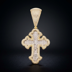 Pendentif unisexe en argent sterling 925 plaqué or, design personnalisé croix chrétienne Jésus, dernière tendance, moissanite clarté VVS-VS - Product Image 3