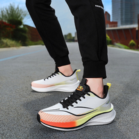 Baskets athlétiques de haute qualité pour hommes chaussures de course respirantes bon marché pour hommes vente en gros de styliste récent