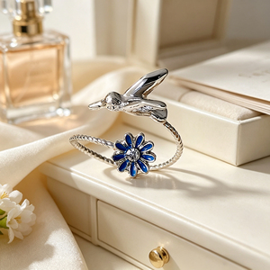 Anello Aperto con Uccelli e Fiori Colorati, Anello Statement alla Moda per Donne, Accessorio per Dita in Stile Fresco - Product Image 5