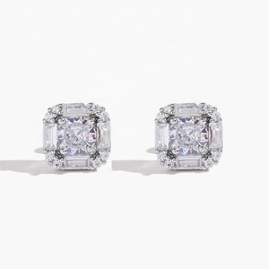 Orecchini a perno con zirconi cubici (CZ) placcati oro e argento, con taglio baguette, rotondo e quadrato, stile Iced Out, gioielli hip hop di tendenza - Product Image 1