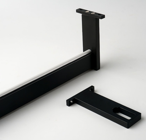 Tringle de placard personnalisée avec supports d'extrémité en aluminium, structure renforcée, rail de penderie métallique avec support assorti - Product Image 3